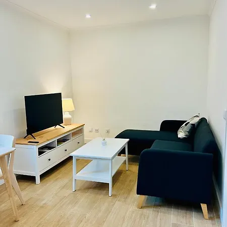 アパート Casa Martins Country Apt 6 - 20Mins From Ericeria With Private Parking
